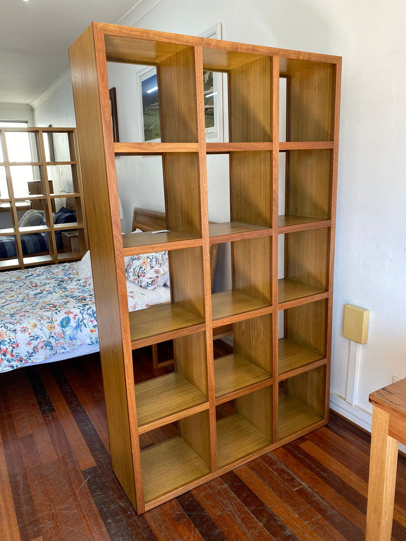 Spotted Gum Pigeon Hole Unit (5x3)